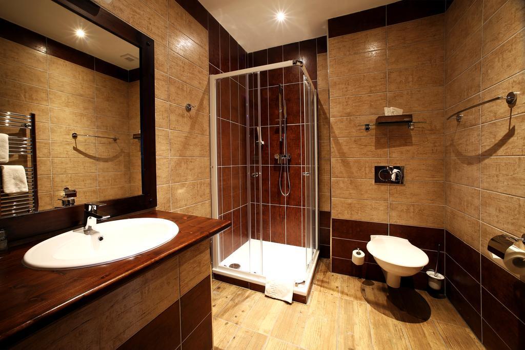 Apartments & Suites Zluta Hruska Пилзен Екстериор снимка