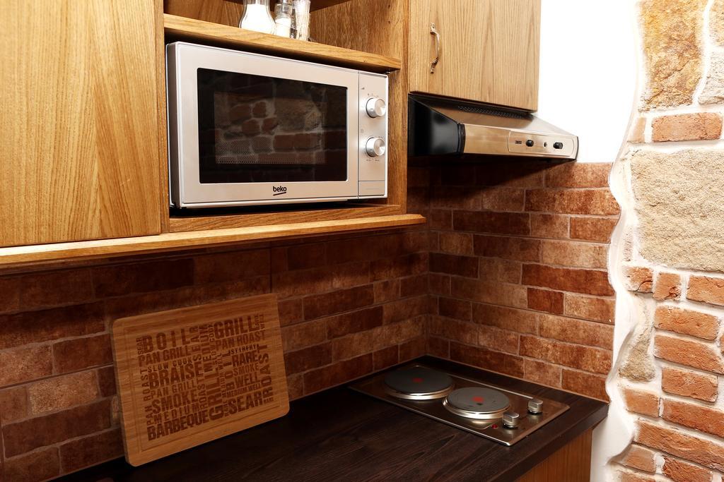 Apartments & Suites Zluta Hruska Пилзен Екстериор снимка